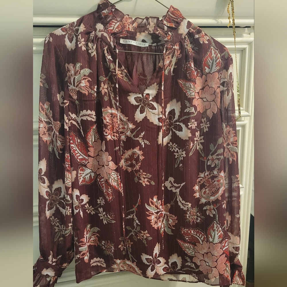 NWOT VIOLET + CLAIRE Blouse size small